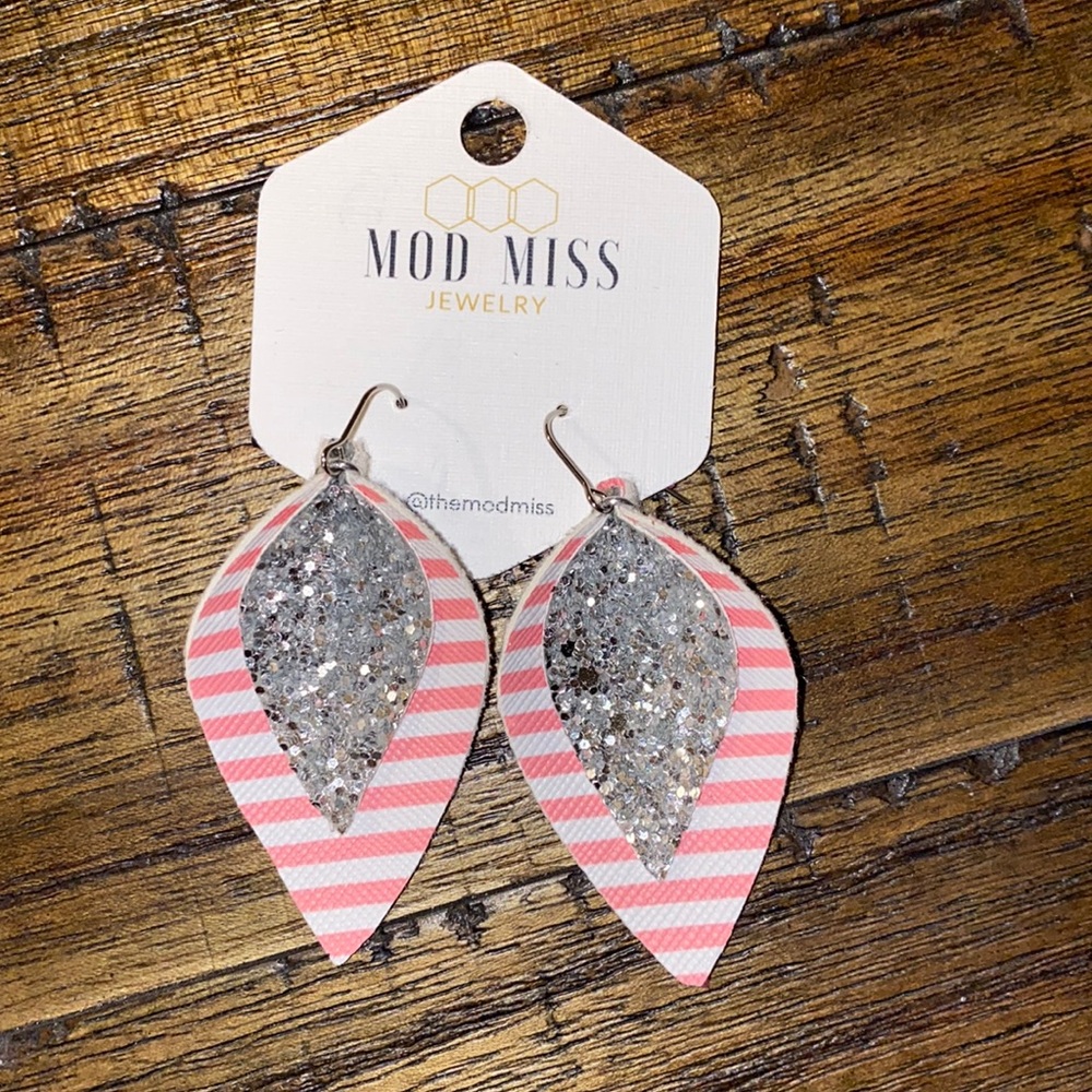 Leather earrings